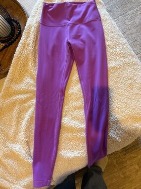 Woman’s lululemon Purple High-Waist Active Leggings